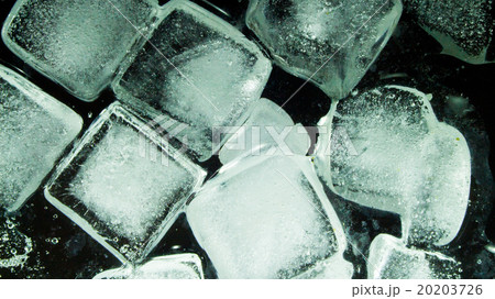 Pieces of melting ice 20203726