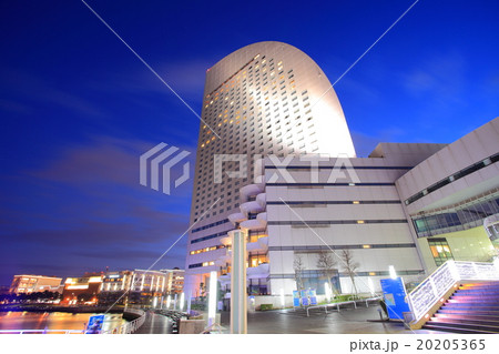 パシフィコ横浜の夜景 パシフィコ横浜の夜景 20205365