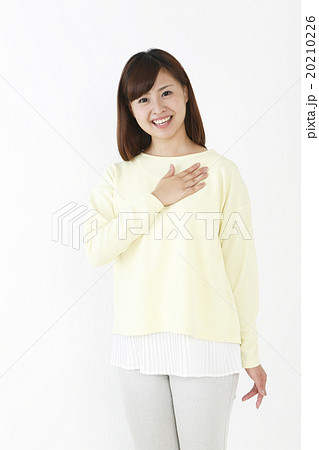 笑顔の女性 20210226