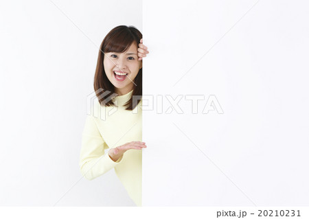 案内する女性 案内する女性 20210231