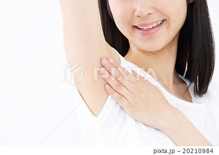 脇・女性 20210984