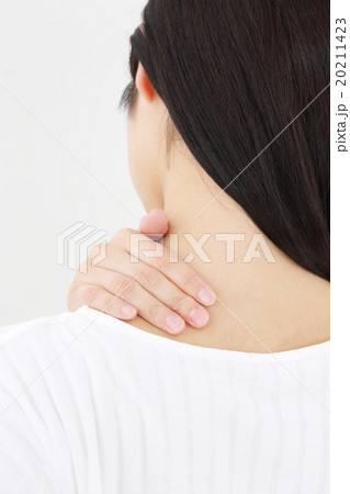 肩凝り 20211423