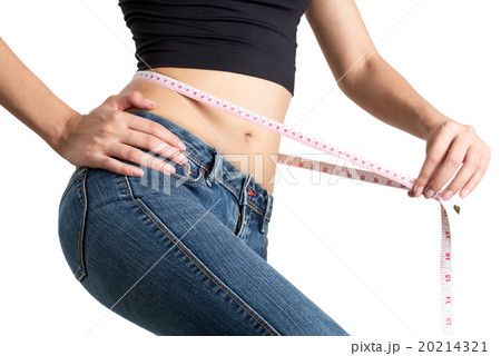 asian woman measuring her waist. asian woman measuring her waist. 20214321