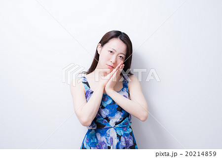 ワンピース　女性　ポートレート 20214859