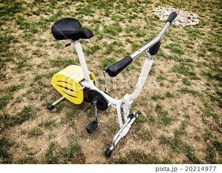 Stationary bike in outdoor space 20214977