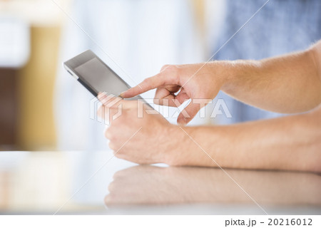 Man with tablet Man with tablet 20216012