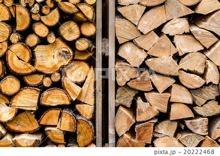 pile of stacked firewood 20222468