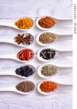 Spices in ceramic bowls 20223887