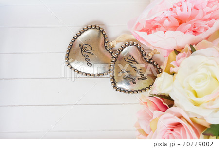 Heart with pink roses 20229002