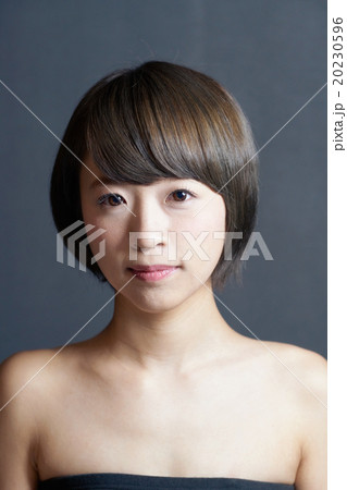 肌の綺麗な女性 肌の綺麗な女性 20230596