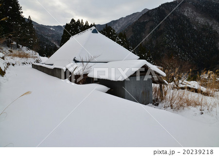 雪の山村7 徳島県つるぎ町一宇桑平 の写真素材 20239218 Pixta