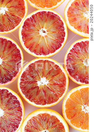 Blood orange halves Blood orange halves 20244050