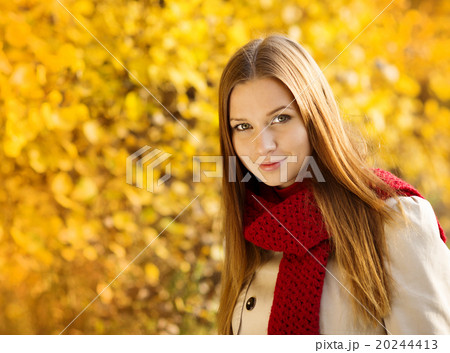 Autumn girl 20244413
