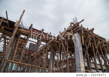 pillar and beam being constructed 20249471