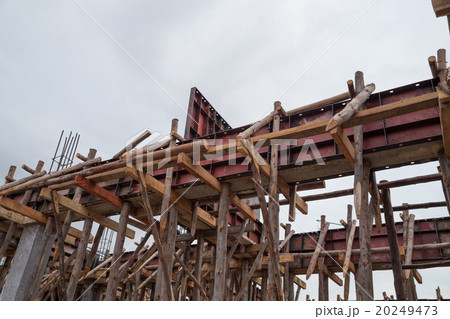 pillar and beam being constructed 20249473