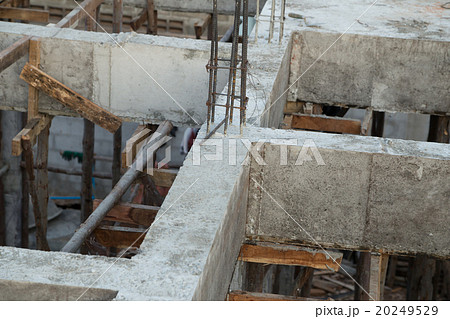 pillar and beam being constructed 20249529