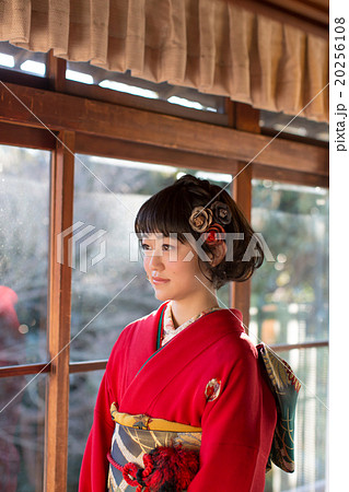 Furisode (kimono with long, trailing sleeves) Furisode (kimono with long, trailing sleeves) 20256108