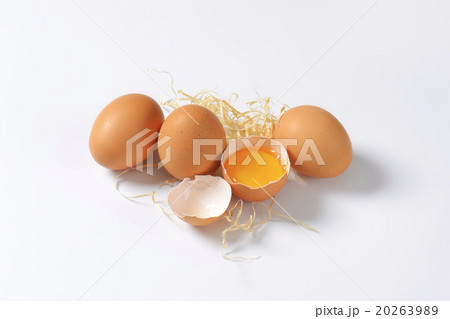 brown eggs 20263989