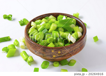 Chopped spring onions 20264916