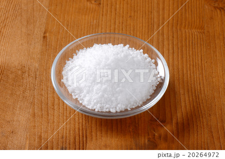 Coarse grained edible salt 20264972
