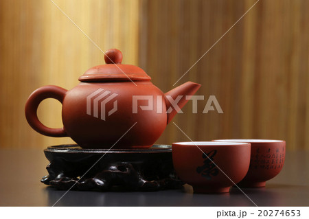 Traditional Chinese teapot Traditional Chinese teapot 20274653