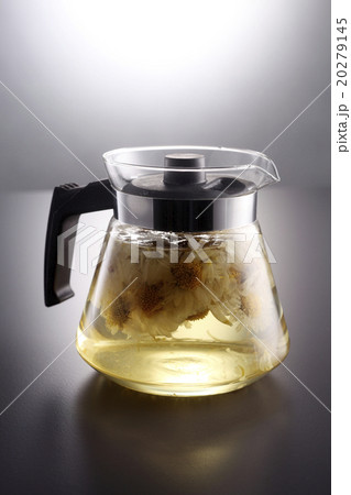 chrysanthemum tea 20279145