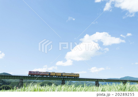 JR四国 観光列車 伊予灘ものがたり 伊予大洲~西大洲 JR四国 観光列車 伊予灘ものがたり 伊予大洲~西大洲 20289255
