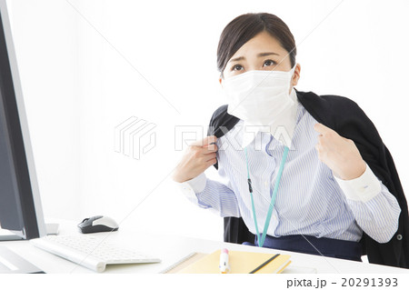 ビジネスイメージ　体調不良の若い女性 20291393