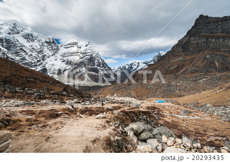 Himalayas in Everest region, Nepal 20293435