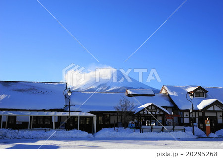 1月富士山1261河口湖駅の雪景色 1月富士山1261河口湖駅の雪景色 20295268