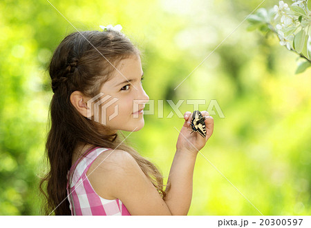 Girl with butterfly 20300597
