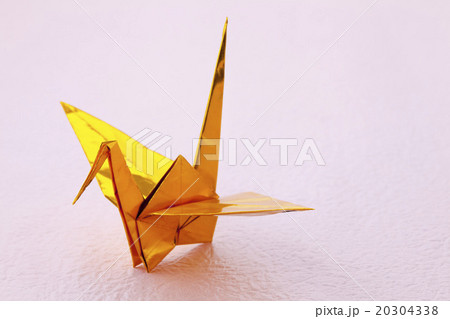 金色の折り鶴 20304338