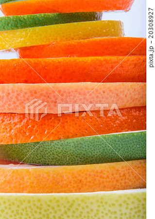Sliced citrus: oranges, lemons, limes, grapefruits 20308927