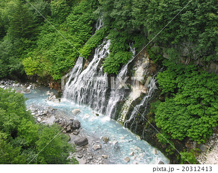 美瑛の白金温泉にある白ひげの滝 美瑛の白金温泉にある白ひげの滝 20312413
