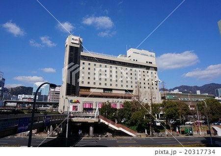 再開発が計画されている神戸「三宮駅」 20317734