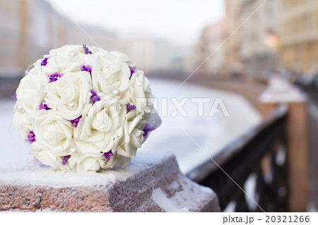 Bouquet of white silk roses Bouquet of white silk roses 20321266