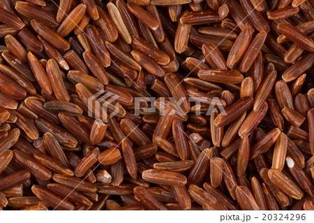 Raw red rice 20324296