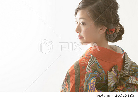 Kimono Beauty 20325235