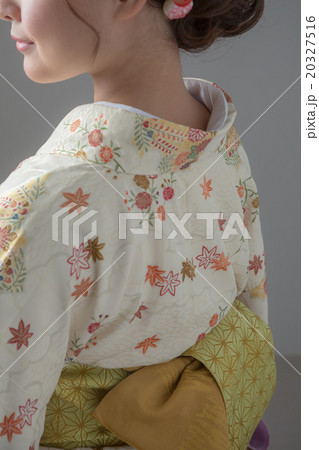 Kimono Beauty 20327516