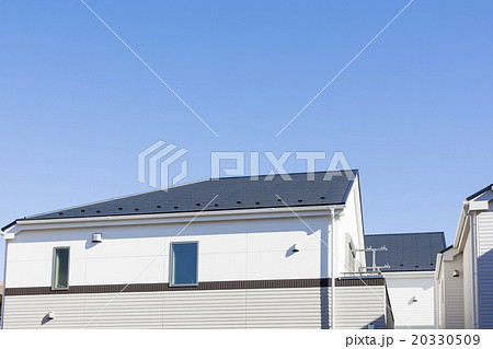 新しい町の家並み 20330509