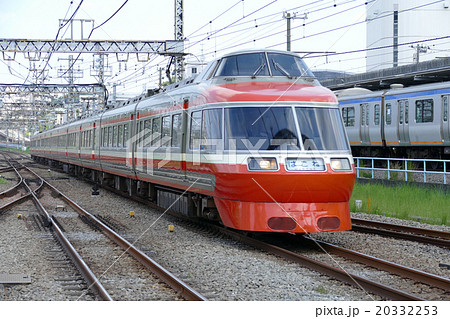 小田急線 特急ロマンスカー 7000形 Lse 海老名駅の写真素材