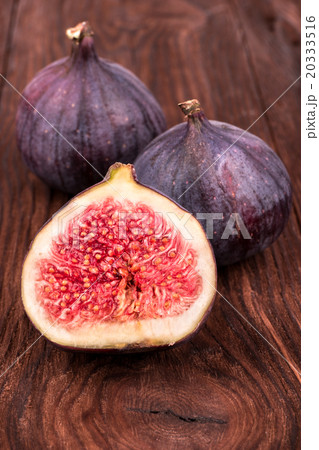 Fresh figs Fresh figs 20333516