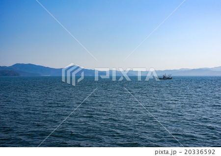 猫の楽園「田代島」網地島ライン風景 20336592