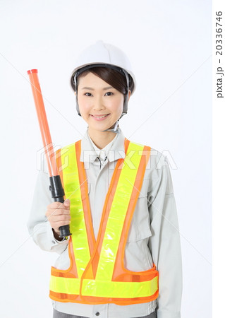 ガテン系　働く女性 20336746