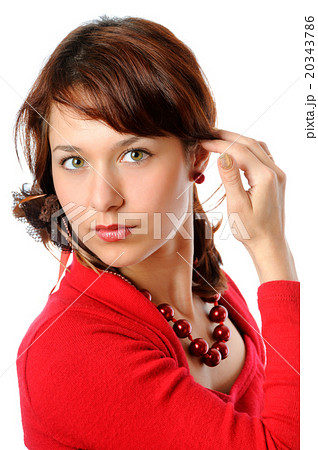 Portrait of young woman 20343786