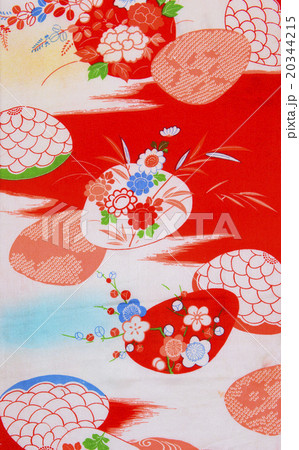 日本の紋様　絹織物　染め物　古布　貝　花　梅 20344215