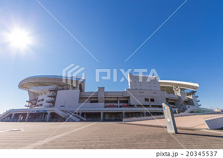 青空と埼玉スタジアム2002 20345537