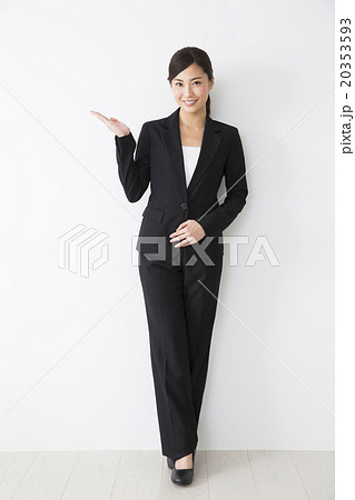 ポートレート　ビジネスウーマン 20353593