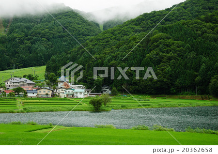 湖畔の村 20362658