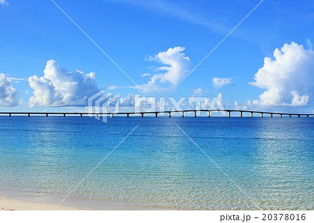 宮古島　与那覇前浜ビーチと来間大橋 20378016